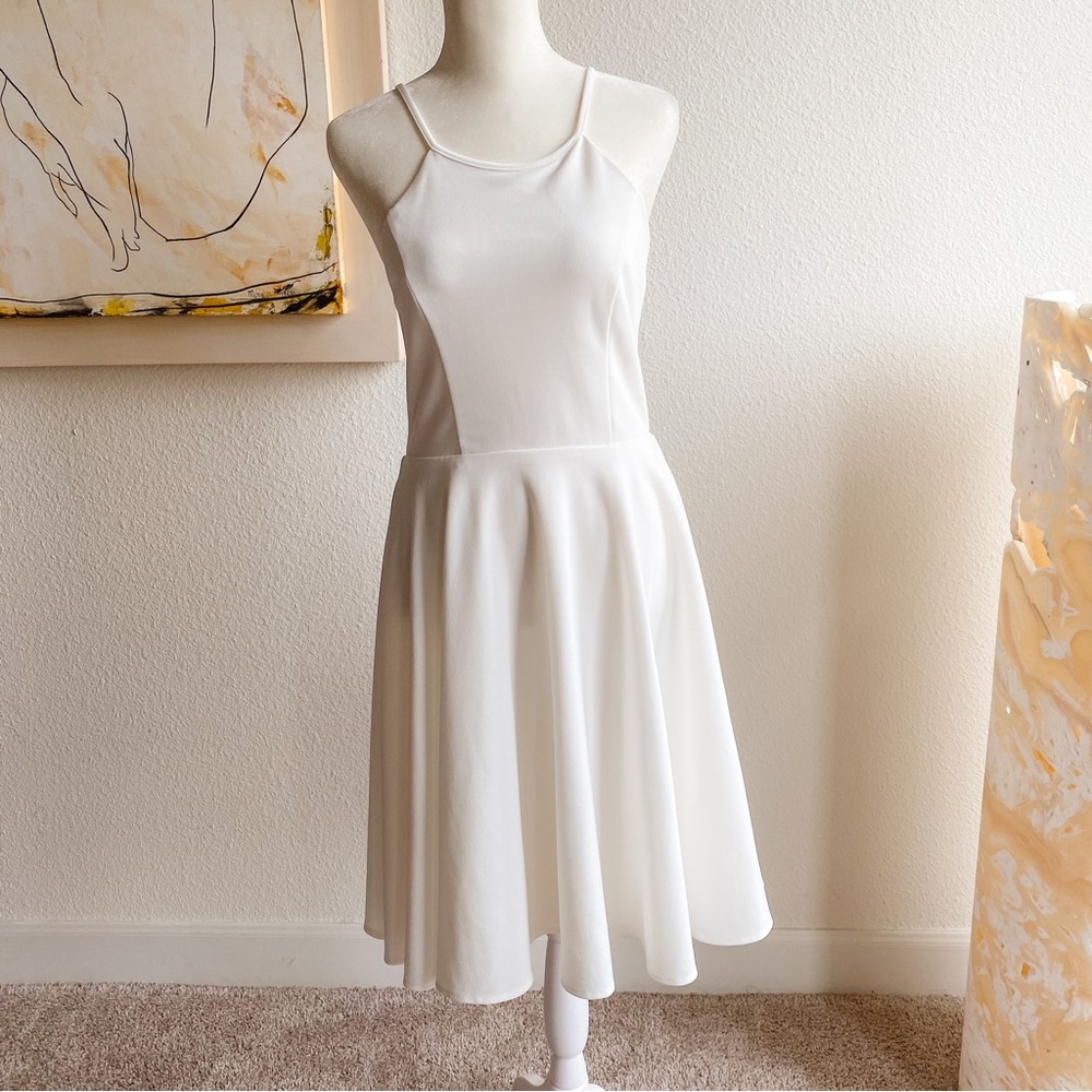 🌼Lulu’s white skater dress🌼